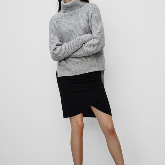 SOLD Brand New with tag Aritzia Wilfred Free - Picture 10 of 14